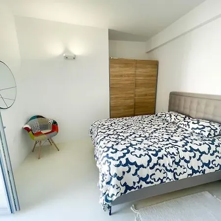 Aggelos In * Andiparos